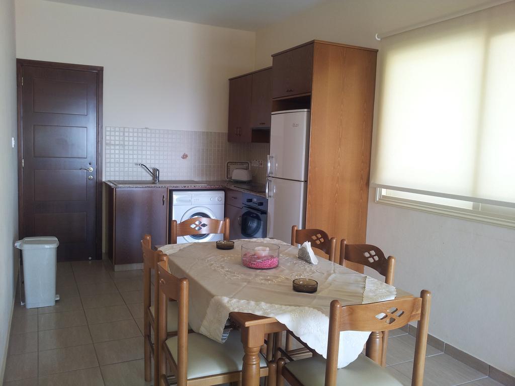 Lazaros Pissouri Apartments Chambre photo