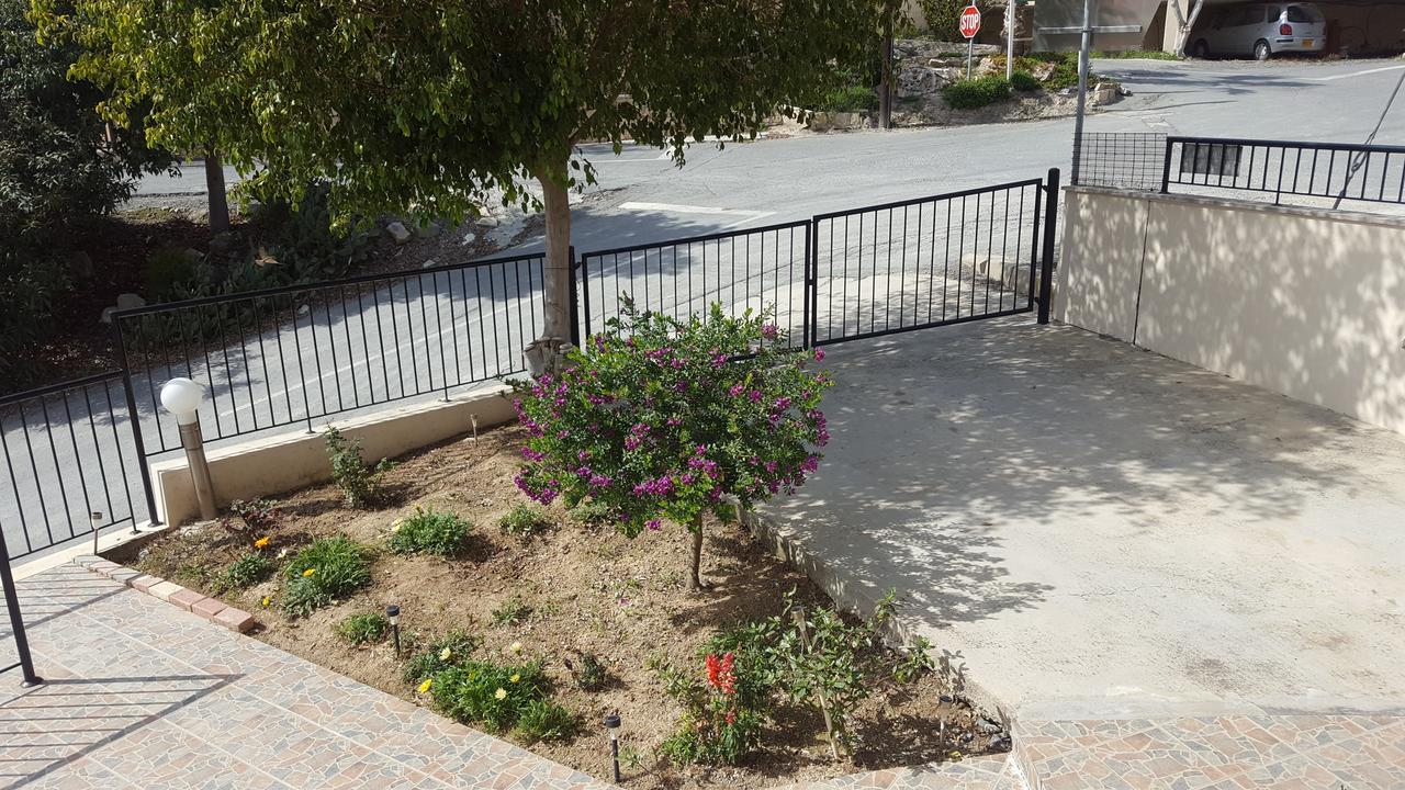Lazaros Pissouri Apartments Extérieur photo