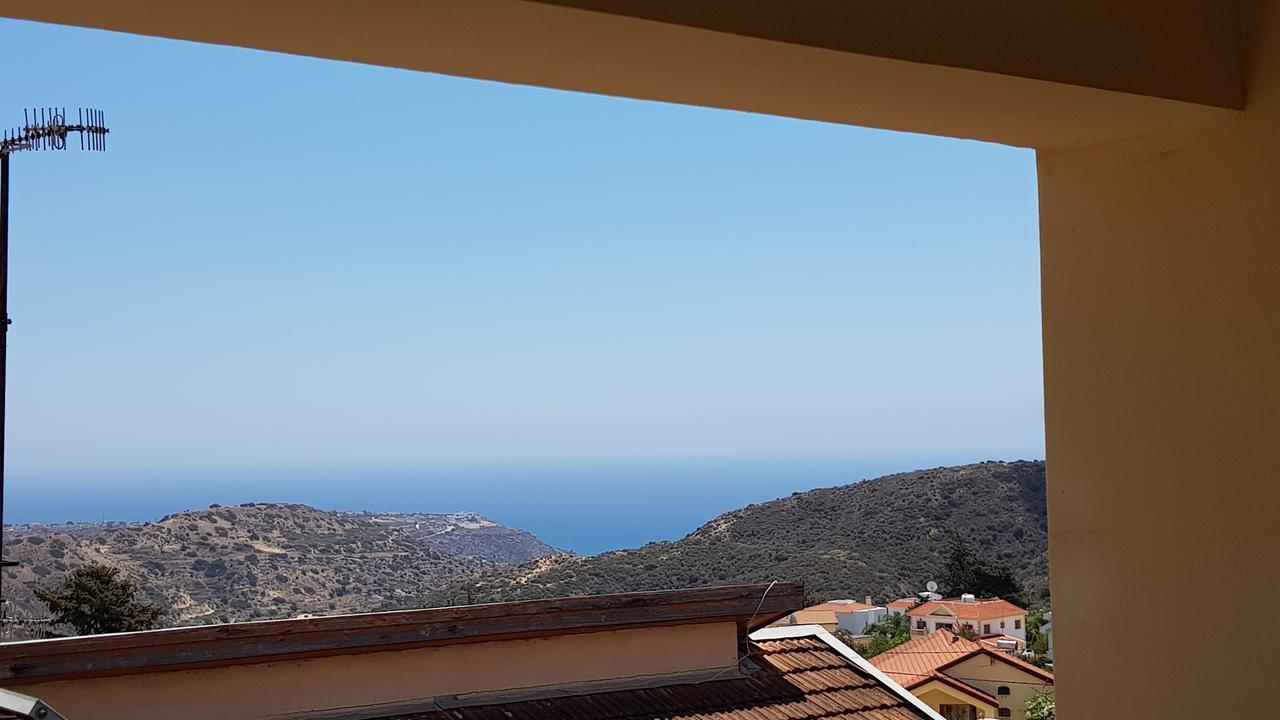 Lazaros Pissouri Apartments Extérieur photo